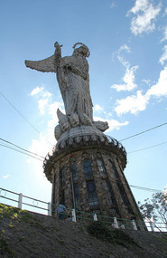 El Panecillo - statue to the Virgen de Quito