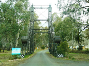 Old bridge towers at Darlington Point