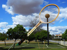 The Big Tennis Racquet, Barellan