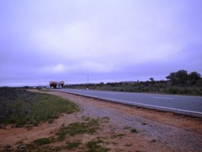 Oversized load on the Barrier Highway