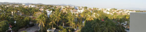 avec vue sur la petite ville de Bucerias