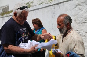 Dave turning the tables on a street hawker!