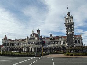 Dunedin - railway station