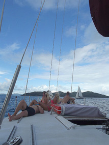 sailing out of airlie beach