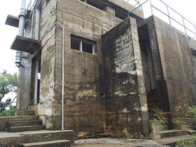 Signal tower