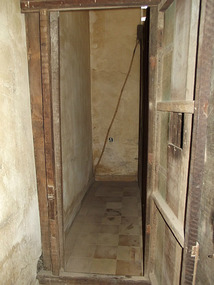 Tuol Sleng Genocide Musuem - block C cells