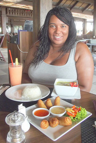 jo enjoying lunch in kamala