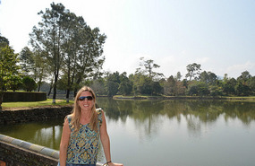 En el lago de la tumba