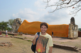 Buda reclinado