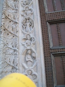 Carvings outside the duomo