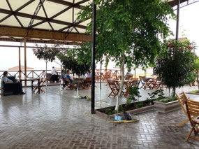 Restaurant Courtyard of the Alyye Parusa