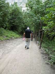 Steep Climb Down to the Canyon