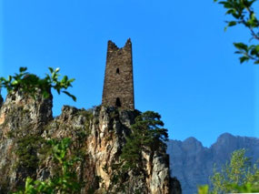 On a Rocky Outcrop (c. roadtripsacrossrussia)