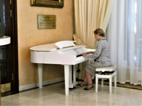 In the Evening, Always a Piano Player