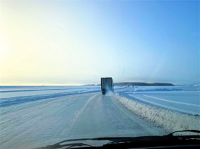 Heading North-East on the Lena Zimnik