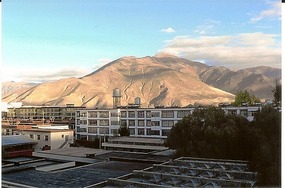 Arid Mountains, Shigatse