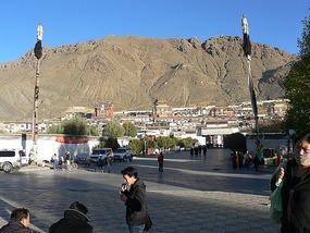 Lochoe Outside the Tashilhunpo Monastery, Shigatse