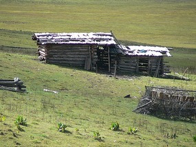 Nomads' Hut, Bita Lake
