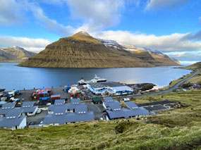 Port of Anirnar, Borðoy.
