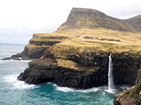 Unforgettable Múlafossur Waterfall