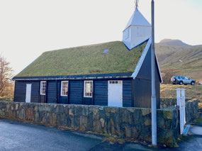 Hvalvik Church, Hvalvik