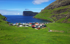 Tjørnuvík (c. Northern Adventures)