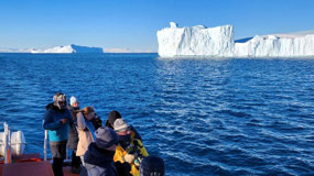 Photographers on Board (c. David)