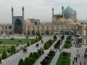 The Magnificent Shah Mosque, Imam Square