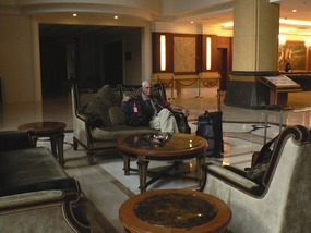 Alan - Howard Johnson Hotel Honqiao