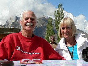 Us at Breakfast at Eagle's Nest Hotel, Duikar