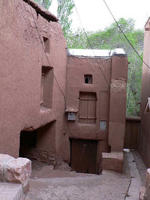 Pink is the Colour of Abyaneh