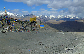 Snow Capped Himalayas from Taglangla Pass 