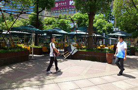 Bar Tazza D'Oro Opposite the Sofitel Hotel