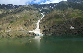 Glacier Emptying Into Lake Lulusar