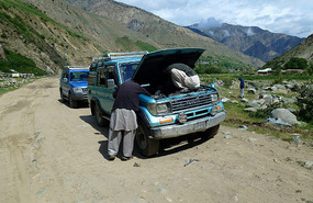 Our Convoy Companion Car in Trouble