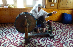 Spinning Cashmere for Pashminas