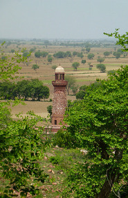 Minaret with Badgirs Outside Fatephur Sikri