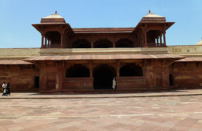 The Queen's Palace 