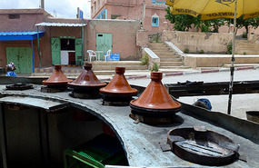 Unbitious Tagines For Lunch at Amendar