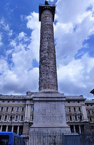 Column of Marcus Aurelius, Piazza Colonna