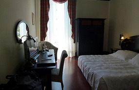 Our Des Etrangers Hotel Room
