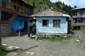 Ketis Friends' House in Khe
