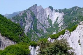 Spectacular Scenery as We Climb to Lahij