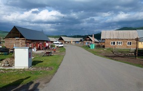 An Early Morning Walk in Hemu Village