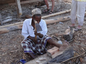 Making a block and tackle, still has five toes