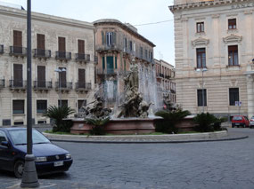 Wandering the streets of Siracusa