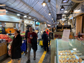 A briefly uncrowded section of the market