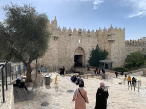 Damascus Gate, Palestinian territory