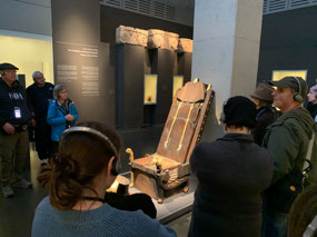 Throne/ejection seat