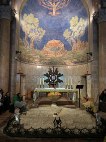Altar and Rock of Agony in the Basilica